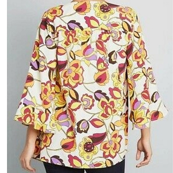 Beautiful 🧡 MODCLOTH Certainly Styled Floral Bel Sleeve Kimono😄 - Picture 7 of 9
